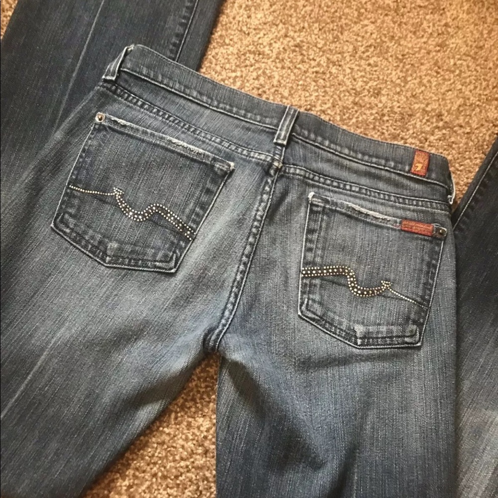 Women’s 7FAMK bootcut jeans. Size 28. 31in inseam